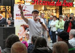 ZDF Hitparade In Der Goethe Galerie In Jena 00000003